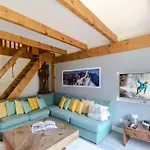 Le Savoy Lodge - By Care Concierge