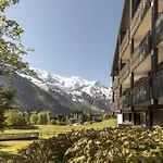 Le Savoy - By Care Concierge *